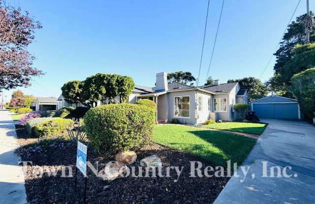 Charming 3-Bedroom Home in South Salinas – Just Reduced!