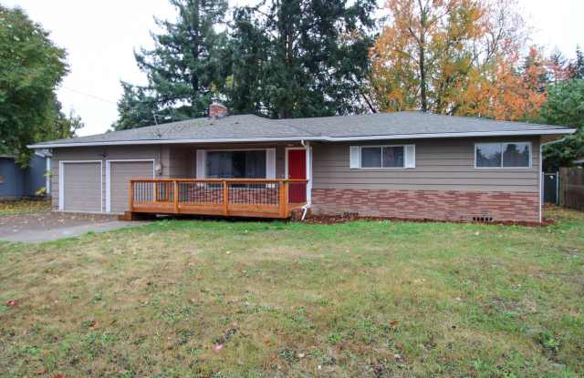 Keizer Home, Washer/Dryer Included, Large Backyard ~ Clearview 1170
