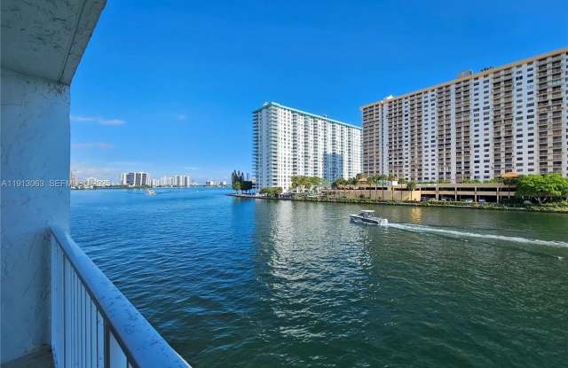 Photo of 4000 NE 169th St