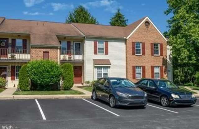 305 WESTRIDGE Circle