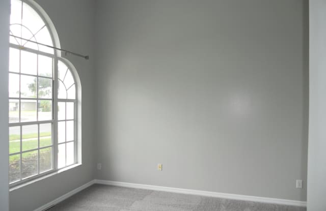 432 Lake Victoria Circle