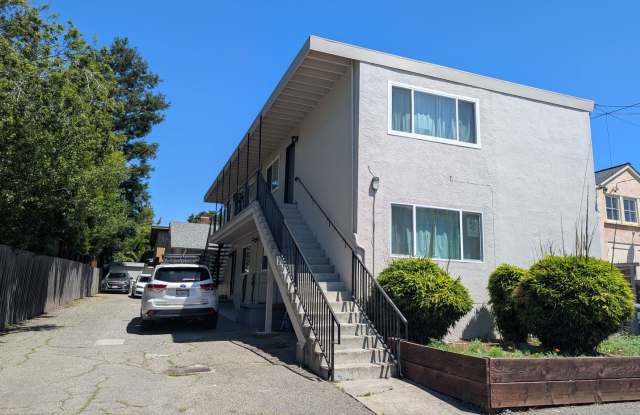 Spacious 2 Bedroom, Freshly Painted, Updated Kitchen