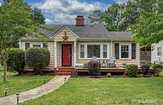 1425 Lyon Court