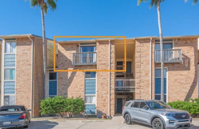 15425 Fortuna Bay Dr