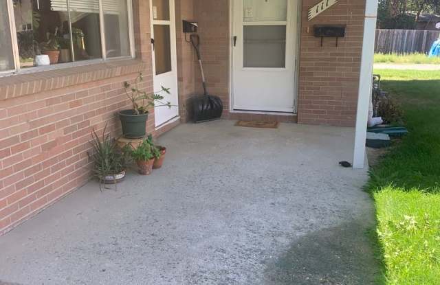 2-Bedroom Apartment in Longmont Duplex
