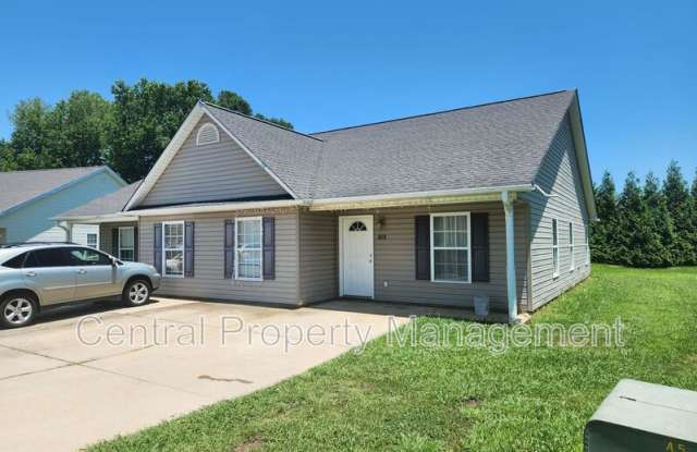 Photo of 506 Seays Crest Drive