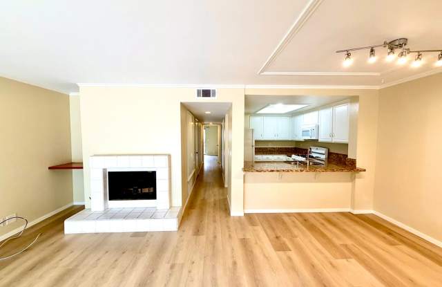 2b/2b Resort-Style Camarillo, Ponderosa Creek Condo