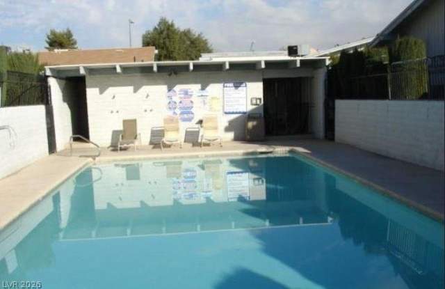 5805 SMOKE RANCH Road