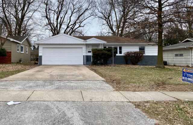 1468 E Seminole