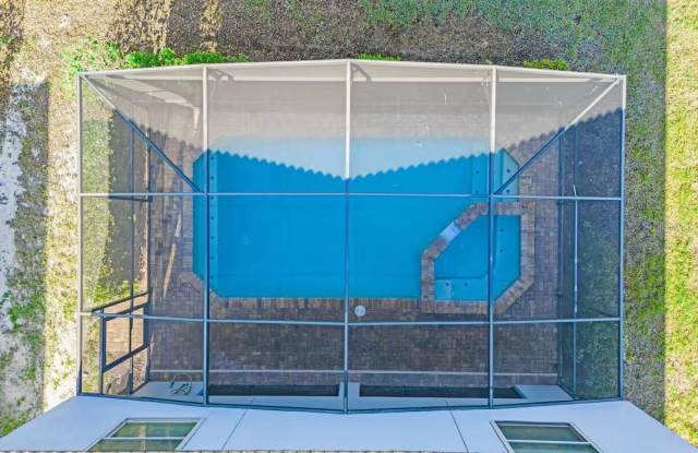 5405 MISTY OAK CIRCLE