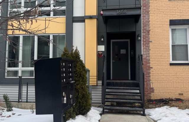 1658 K ST NE #5