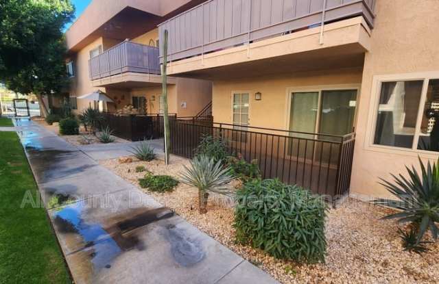 Photo of 400 N. Sunrise Way