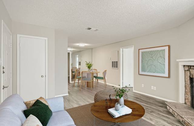 Villas at Waterchase