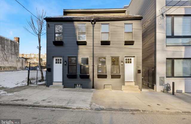 Photo of 55 E SHARPNACK STREET