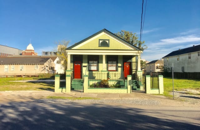 516-18 S. Dorgenois St. - 516 S Dorgenois St, New Orleans, LA 70119