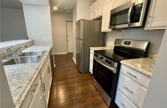 Photo of 9397 London Tower Court unit: 506