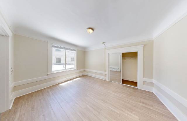 Photo of 2075 Market St.