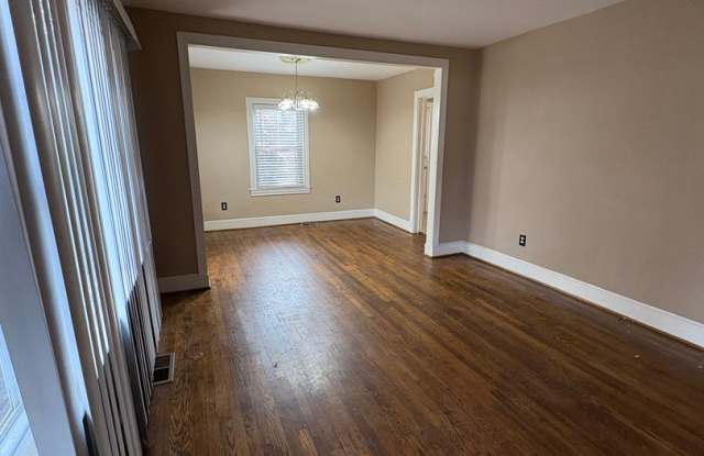 4 Bedroom 2 Bath Bungalow home in Greenville