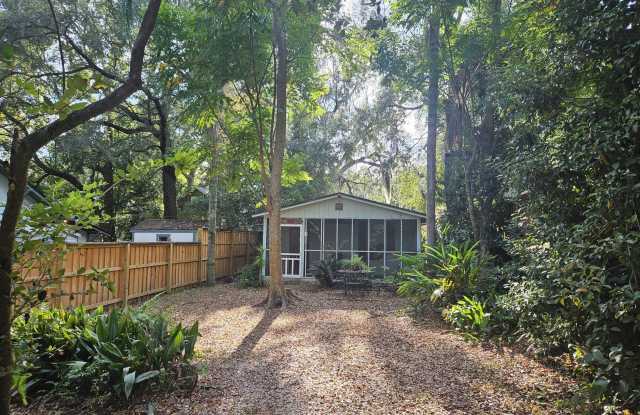 2514 ALGONQUIN Avenue unit: B