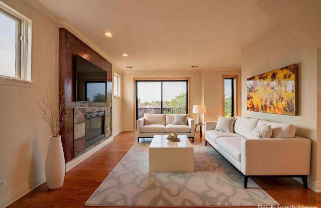 3123 W Washington Boulevard