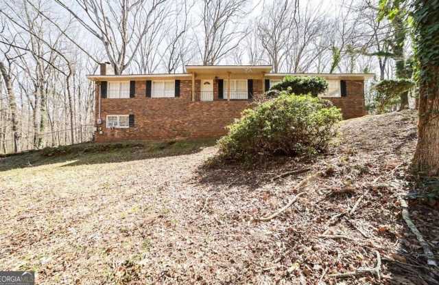 325-1 Segrest Circle