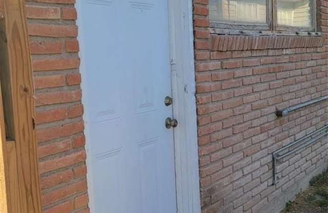 1012 N Glasscock Road