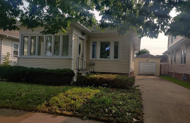 1503 Westlawn Ave - 1503 Westlawn Ave, Racine, WI 53405