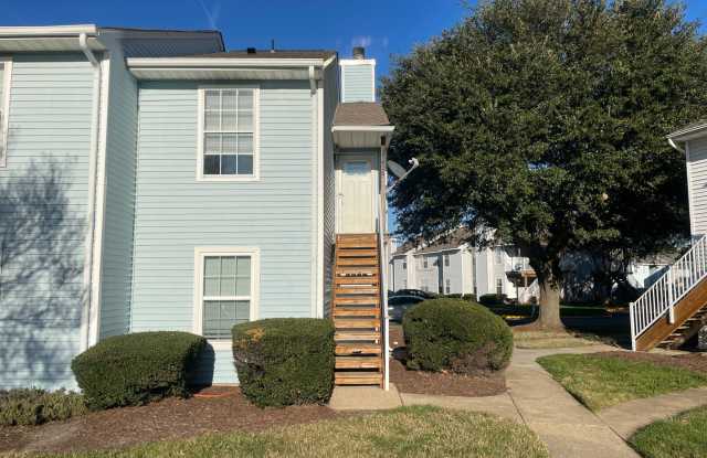Photo of Sunny and Bright Virginia Beach Apartment