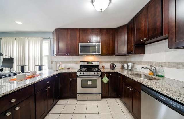 Photo of 9 GILES AVE