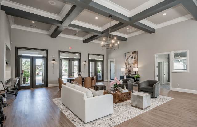 Grand Villas at Tuscan Lakes