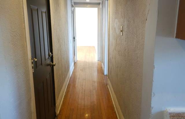 1432 S Kenneth Ave, Unit 1432-3W