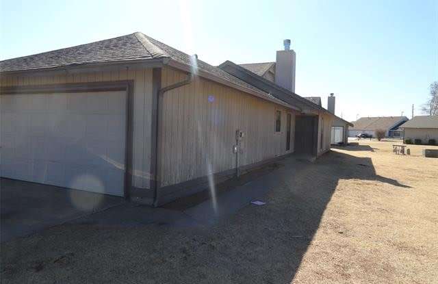 1534 E 73rd Place