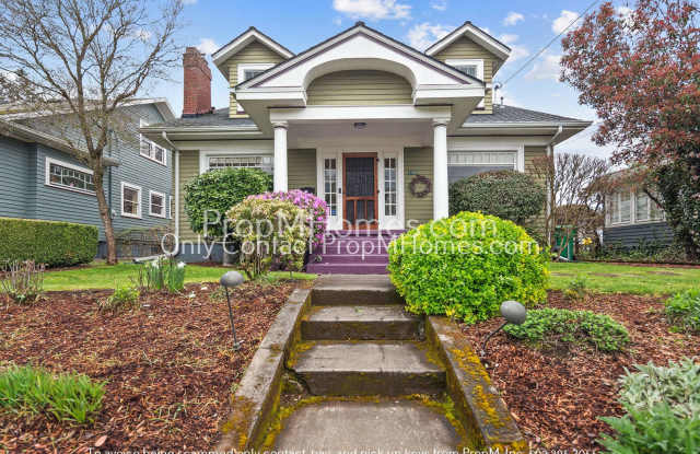 NEW PHOTOS  VIDEO TOURS! Charm in the Heart of Laurelhurst! Live Your Best Life! - 4023 Northeast Multnomah Street, Portland, OR 97232