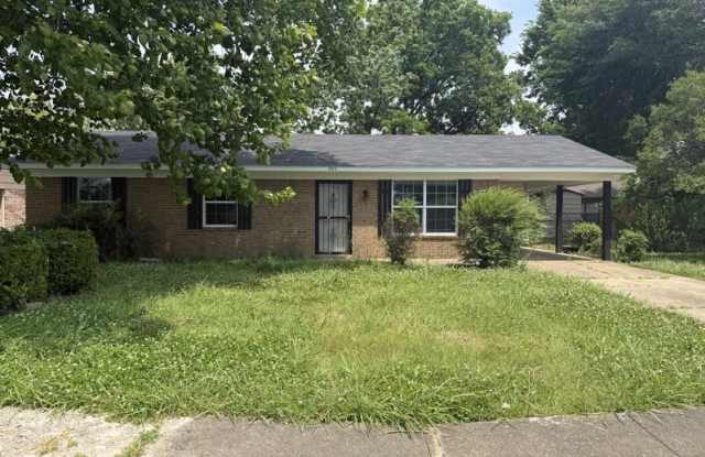 905 Maple Drive