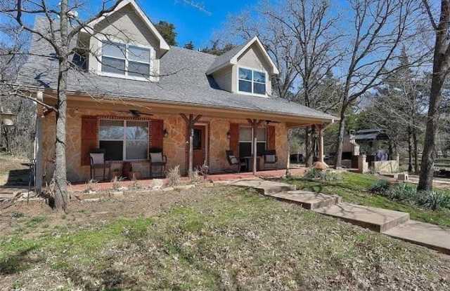 233 Castle Drive - 233 Castle Drive, Grayson County, TX 75076