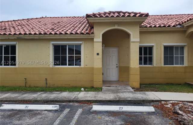 31 NE 13th Ave