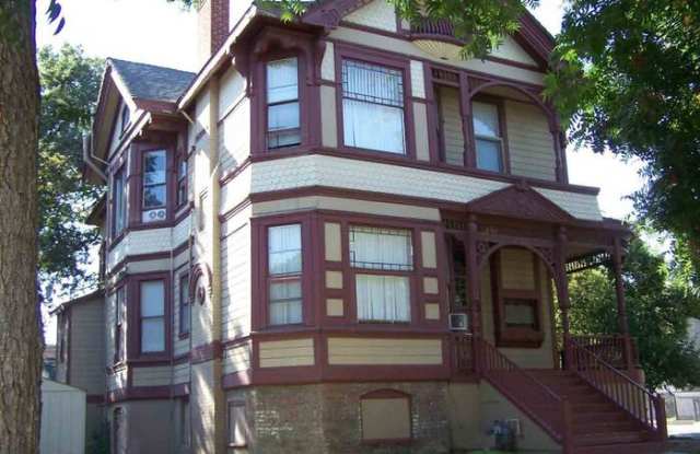 1143 North San Joaquin Street
