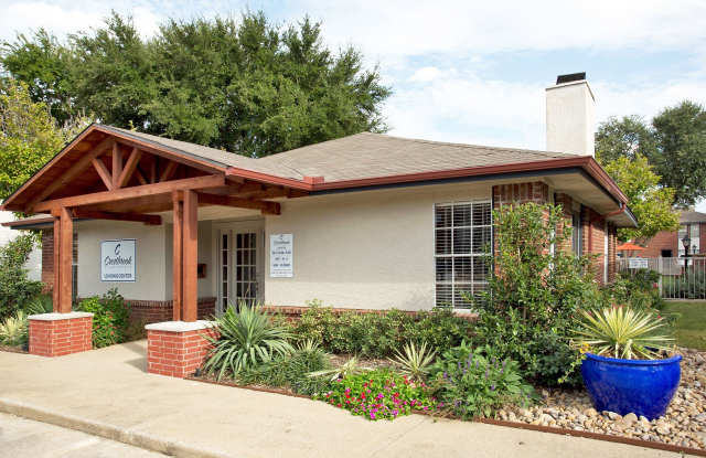 Crestbrook Apartments