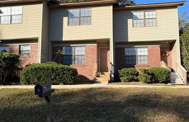 Photo of 2 Story Townhome on the Eastside avail NOW!