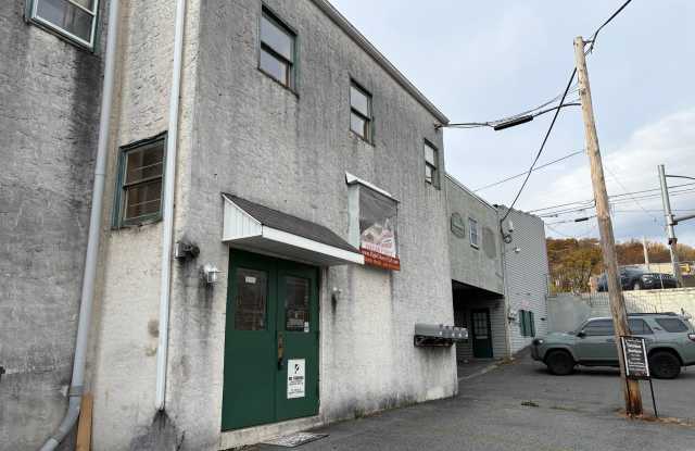 4228 ST LAWRENCE Avenue