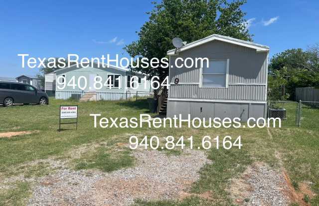 Great Home available now!!!2 bedroom, 2 bath