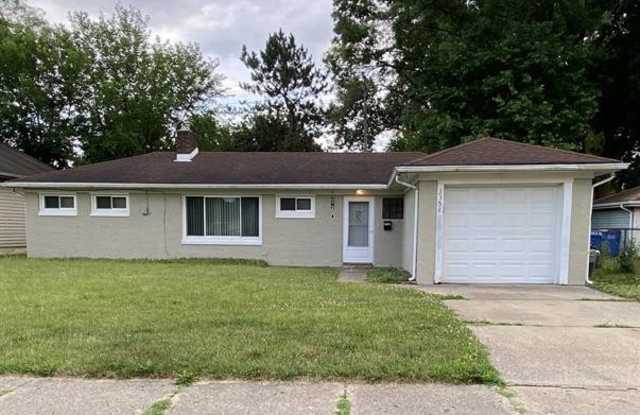 3358 POPLAR Avenue