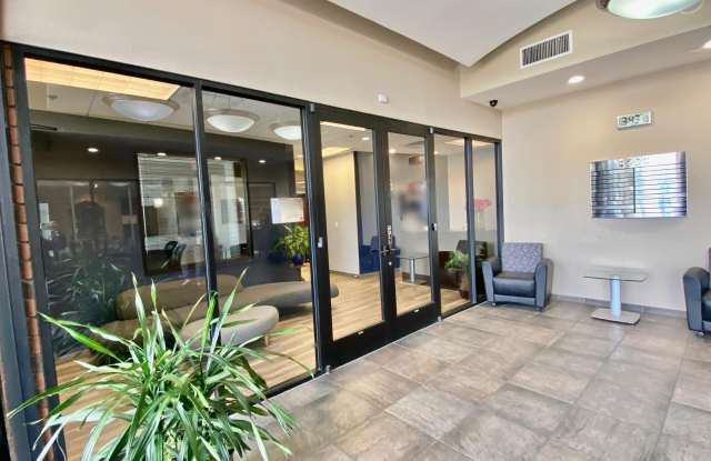 4530 E SHEA Boulevard unit: 103