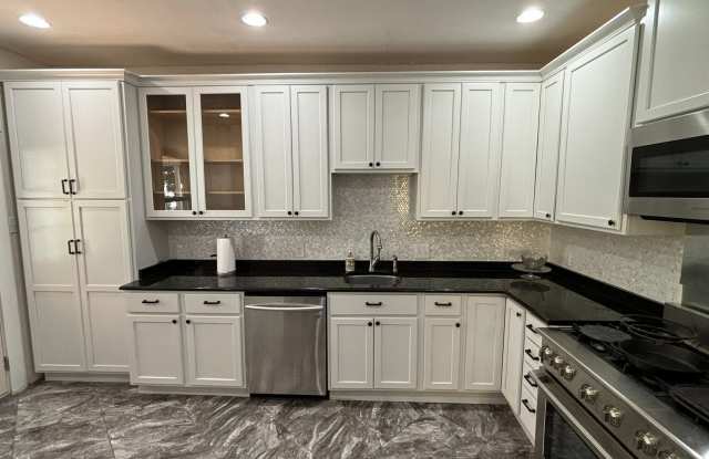 Photo of Room in 2 Bedroom Home at Avant Ave