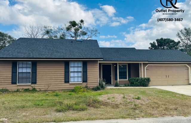 Fantastic 3 Bedrooms 2 Bathrooms Home *** Ready May 1st*** - 1337 Lamplighter Way, Orange County, FL 32818