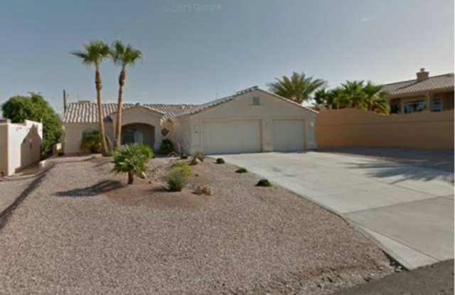 Long term Pool Home Rental!