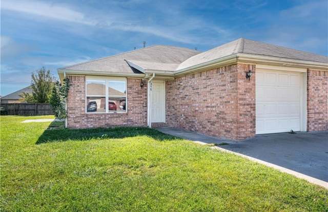 317  E Marietta  CT