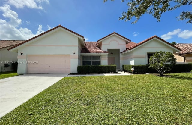 16184 NW 13th St - 16184 Northwest 13th Street, Pembroke Pines, FL 33028