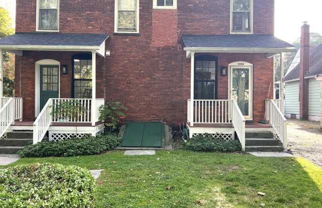 Photo of 308 Bishop Avenue unit: 308 B
