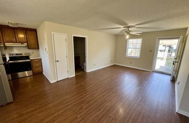 508 E Mcclellan St - B